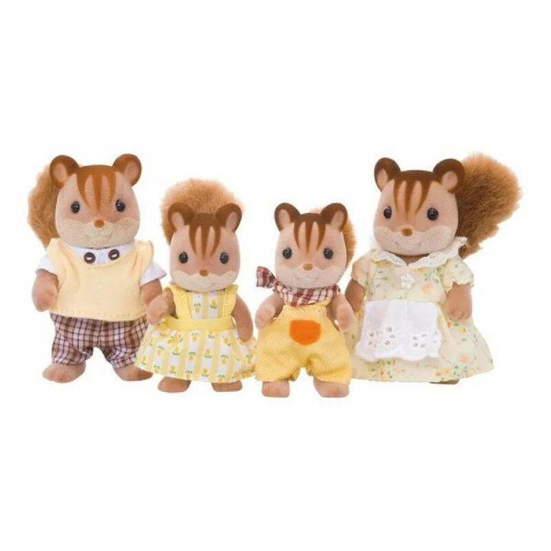 Customizable role-playing dollhouse for creative play-Dolls   Sylvanian Families 4172 Family Ecureuil Roux