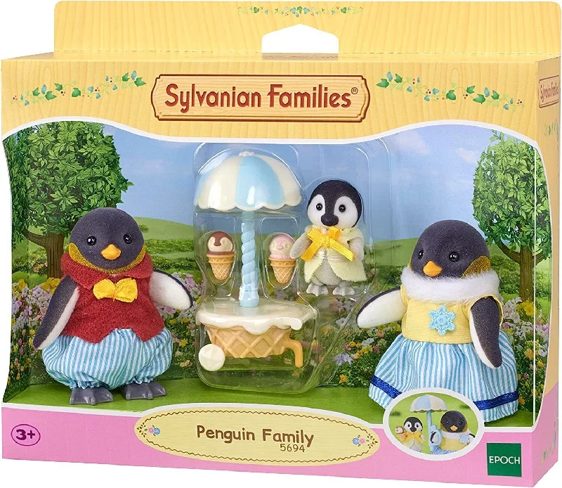 Farmhouse role-playing dollhouse for country-themed play-SYLVANIAN FAMILIES - PENGUIN FAMILY