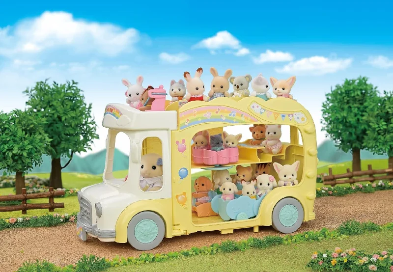 Role-playing dollhouse with a play kitchen and appliances-SYLVANIAN FAMILIES - RAINBOW FUN NURSERY BUS